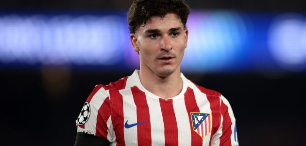 بعد عاصفة برشلونة.. جوليان ألفاريز يقدم اعتذاراً رسمياً لجماهير أتلتيكو مدريد